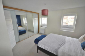 Big 4 bedroom house, free parking Milton Keynes